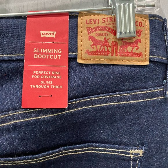 Levi's Slimming Bootcut Jeans - Picture 4 of 5